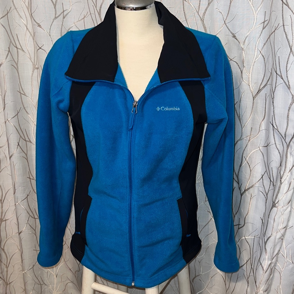 Columbia Women's Black and Blue Ski Jacket